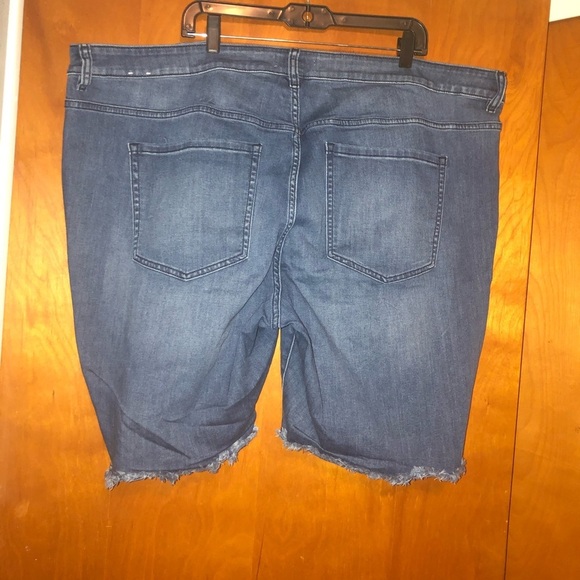 Lane Bryant jean Bermuda shorts denim size 28 - Picture 2 of 3